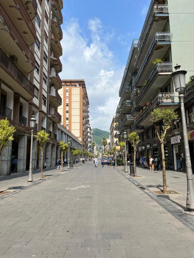 Maison Shadi Salerno Exterior photo
